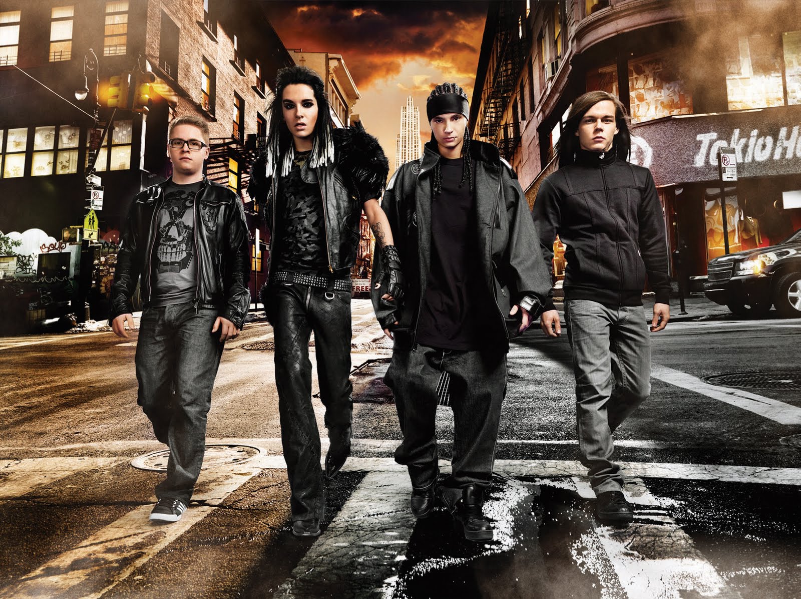 Dogs unleashed токио хотел. Dogs unleashed токио хотел
