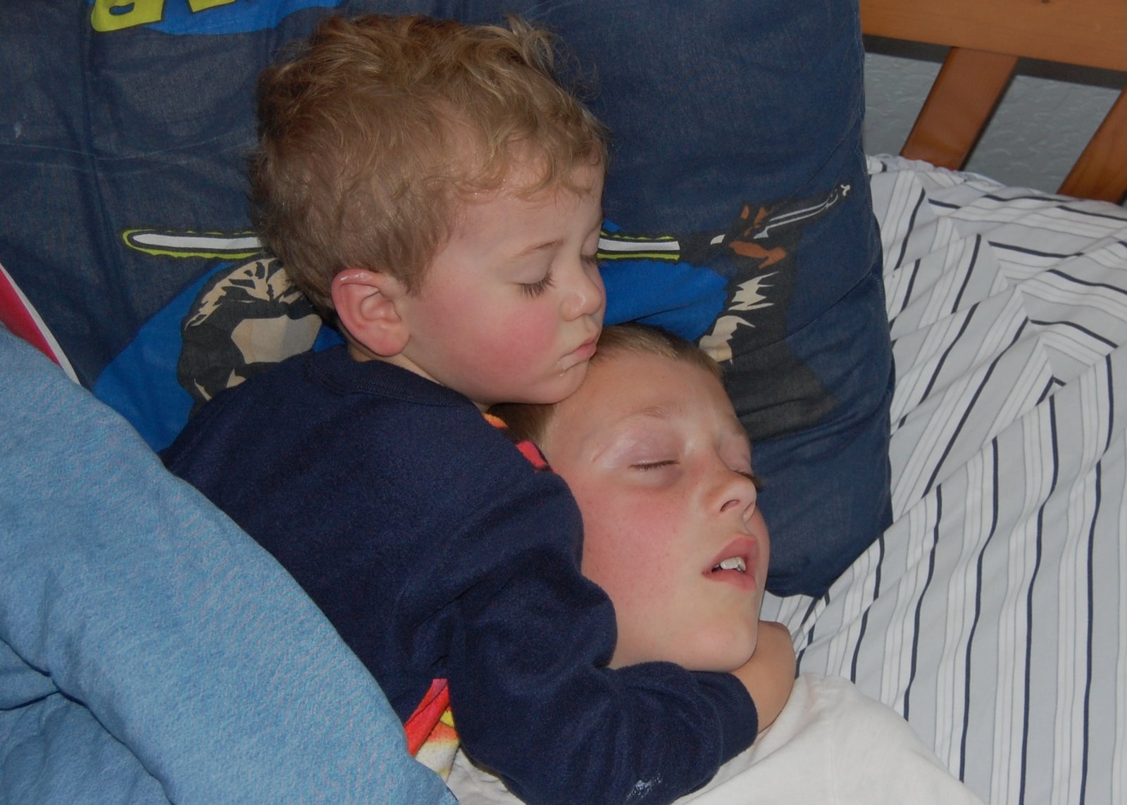 smudgesofpeanutbutter Choke Hold