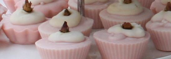 [soap+cupcakes.jpg]