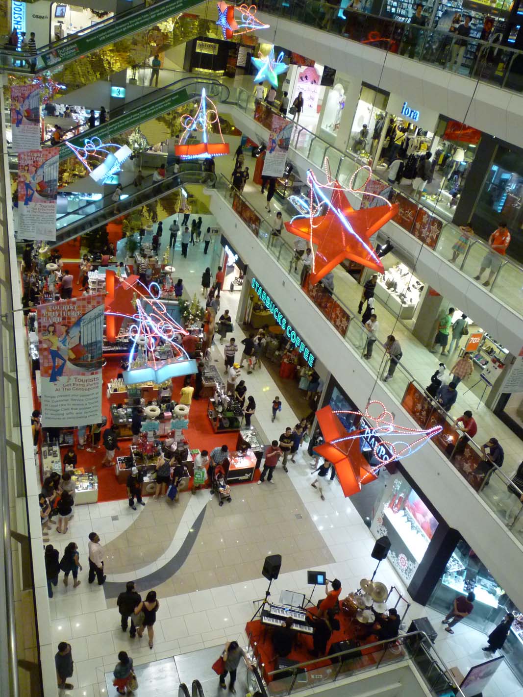 Entertainer: A Quick View of Orchard Road