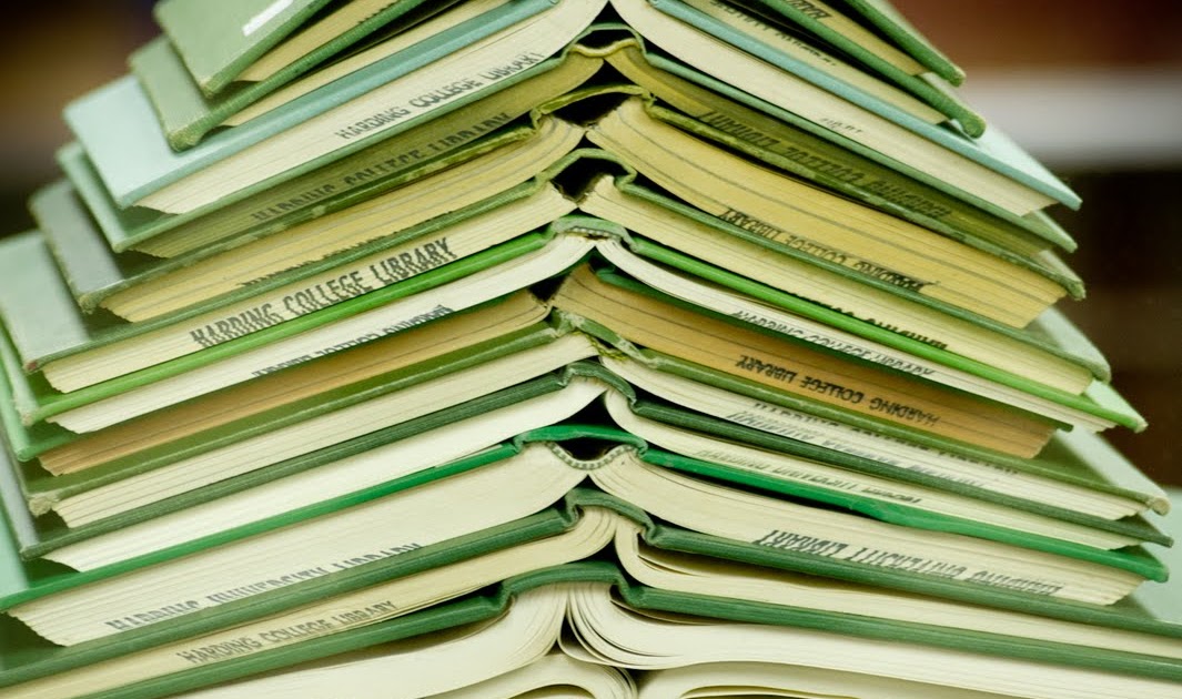 The Toymaker's Journal: Christmas Book Tree