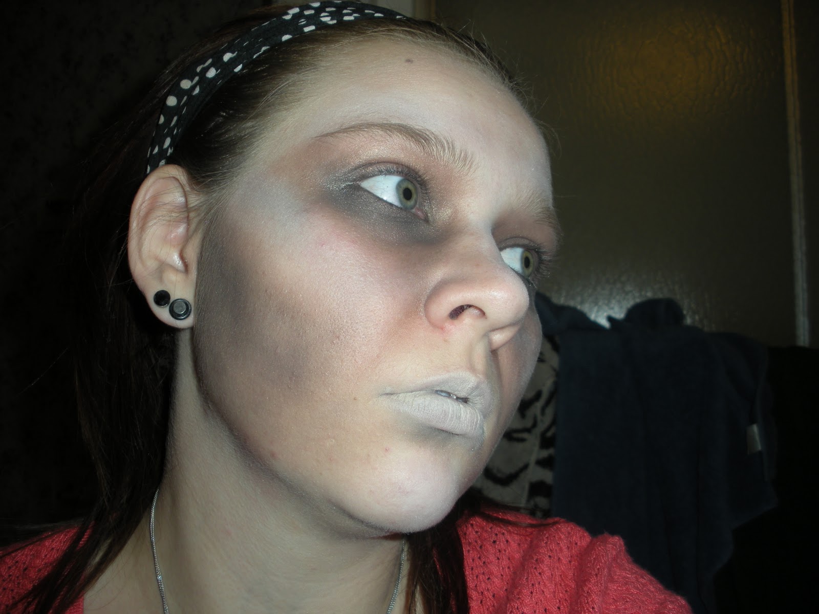 JESSICA MAKEUP Basic Zombie Makeup