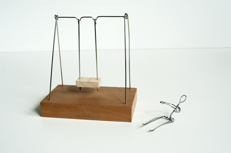toy Swinging weight