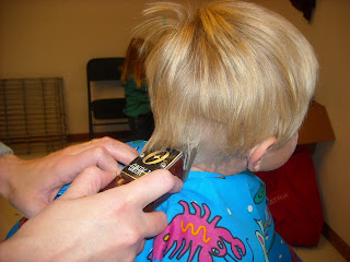 cutting little boy hair with clippers