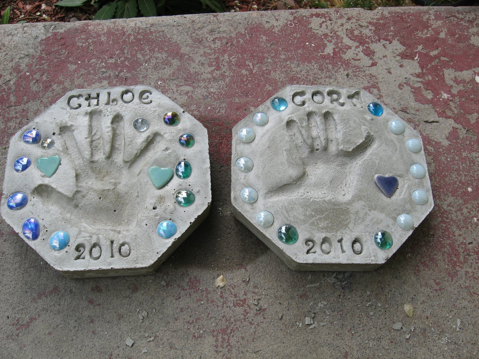 The Little Things Kid's Gardening Stepping Stones