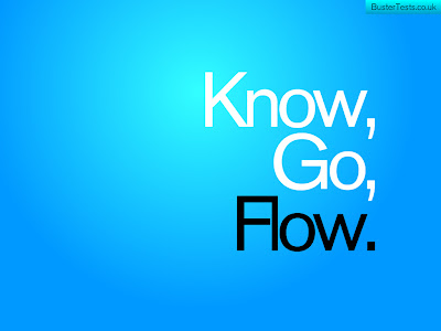 Человек на вершине горы. I know that i know nothing. Общение людей. Go to know. Указатель на распутье.