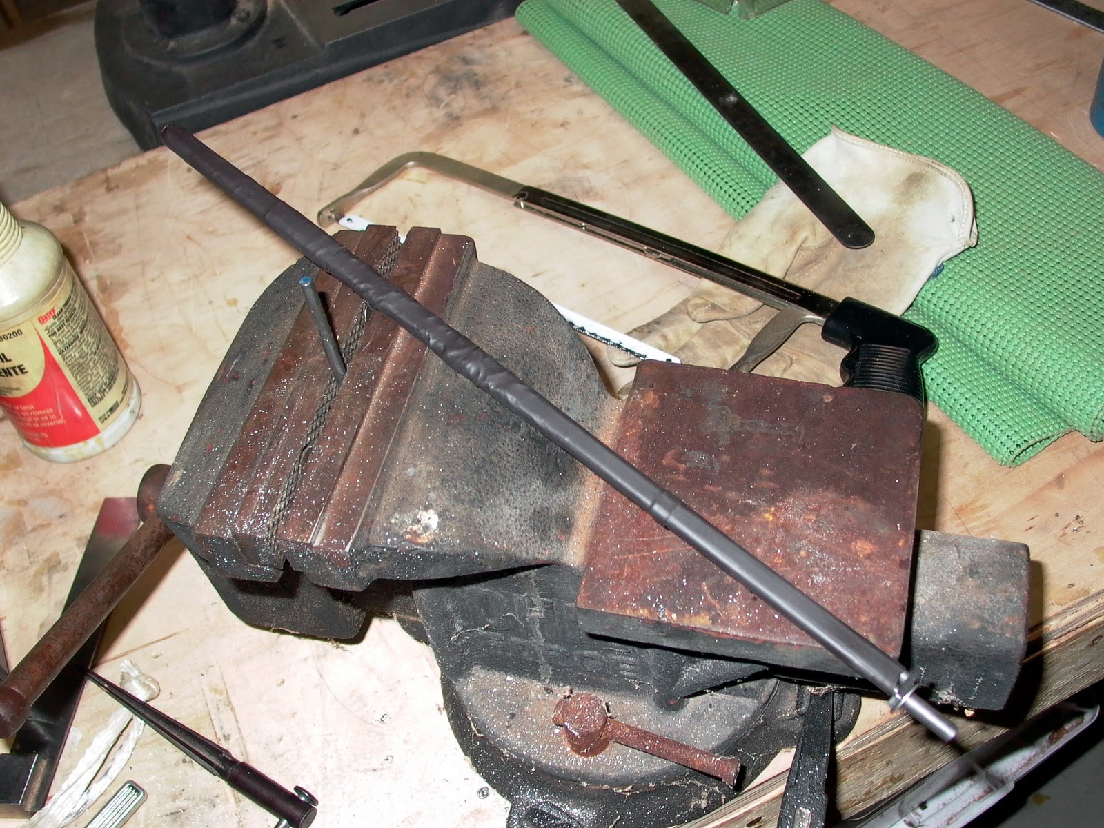 ThreeQuartersLeft truss rods