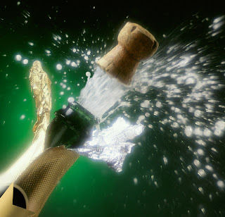 Champagne wish new year wallpaper