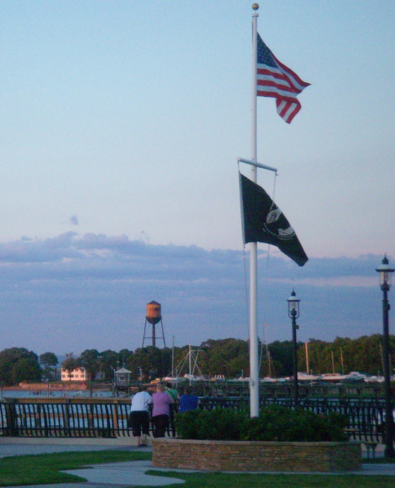 Aberdeen NJ Life: Snapshots of the Keyport Waterfront - Late June 2010
