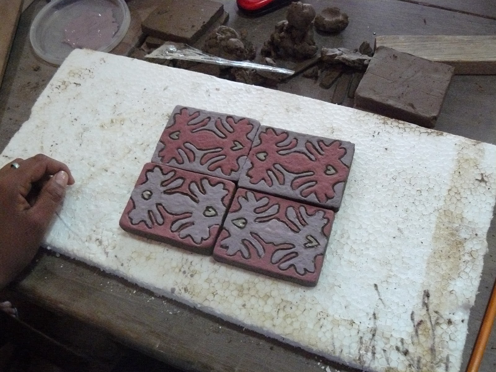 DECORACION DE BALDOSAS Y CERAMICA UTILITARIA: Elaboraciòn , diseño y