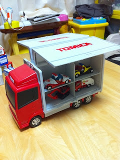 トミカ博in東京で買ったお菓子付きトラック