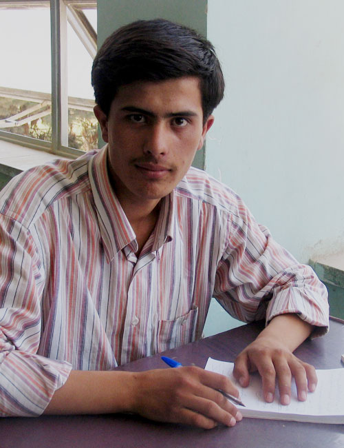 [perwez+Kambakhsh.jpg]