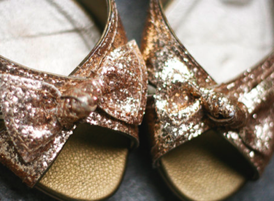 [sparkly+shoe.png]