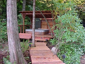 [2104hottub32001escapia.jpg]