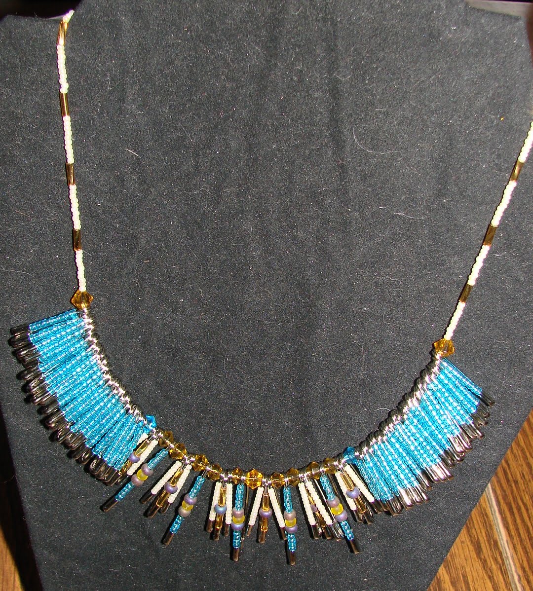 Shannonlee Jewelry Designs: Safety Pin Necklaces