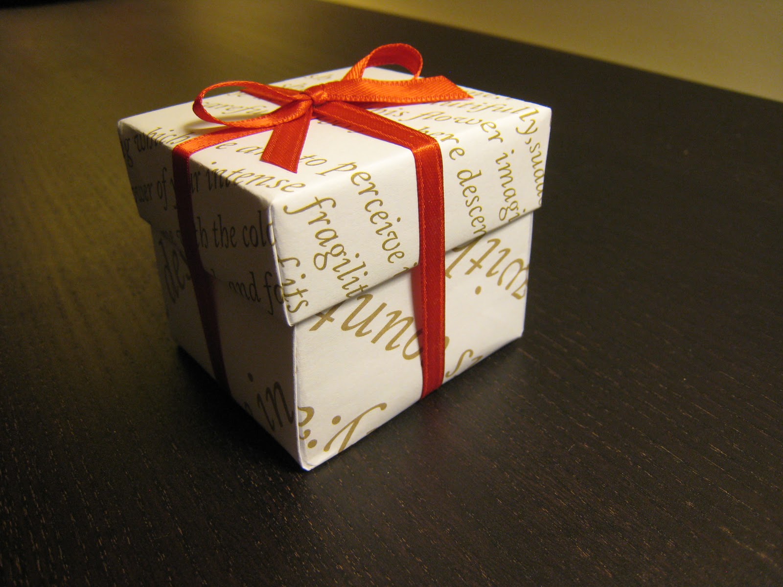 Fine Giving fabulous gift wrapping in Syracuse, New York Holiday