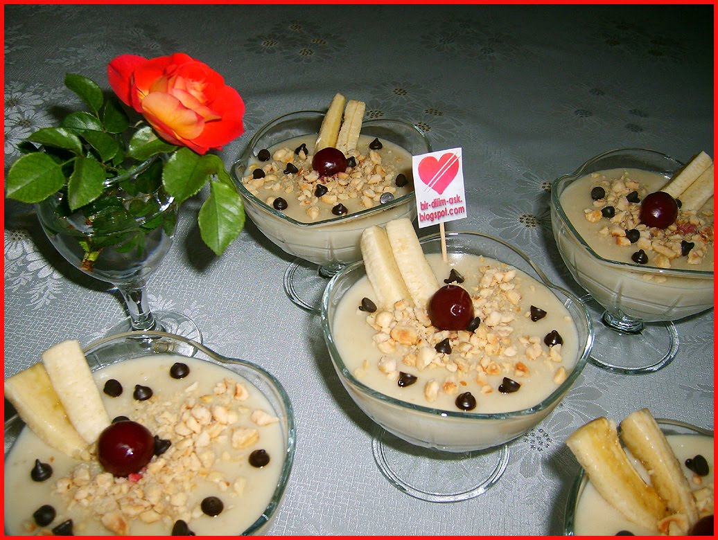 Ev Yapımı Muzlu Puding