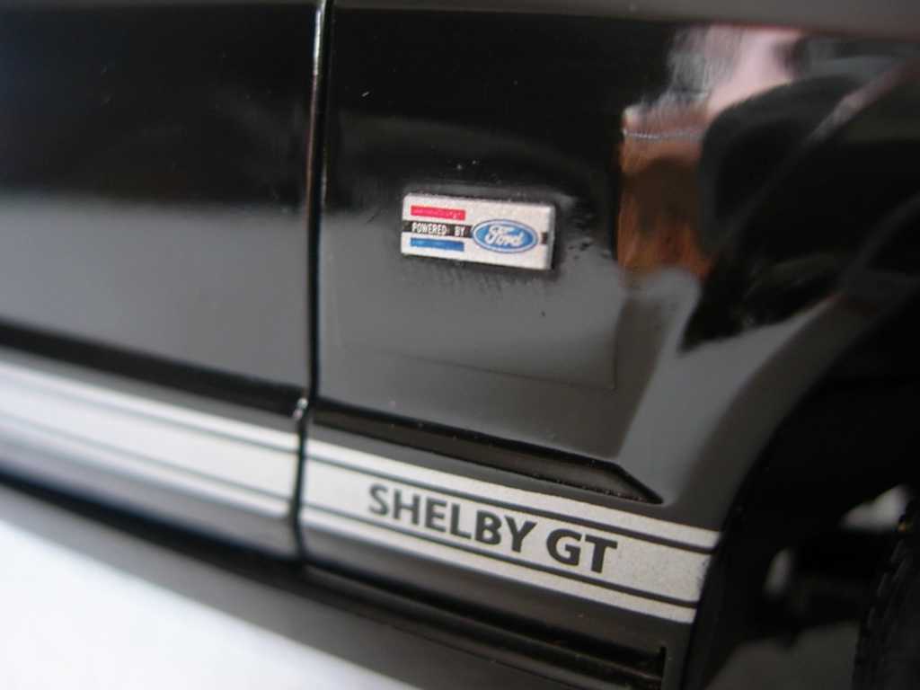 [Shelby+Mustang+GT+02.JPG]