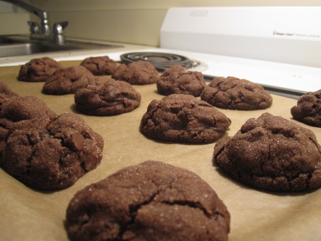 A Dusting of Sugar: Slightly Sparkly, Somewhat Spicy Cookies