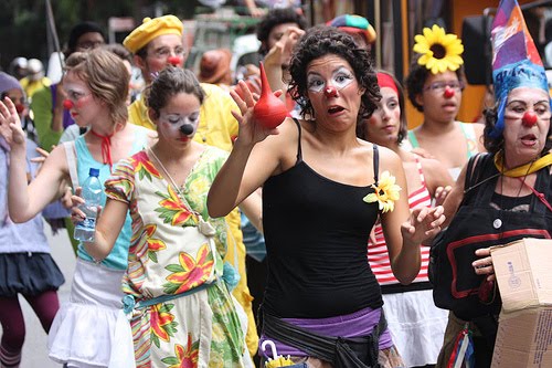 [Anjos+12+4136212846_185d5cf9bf.jpg]