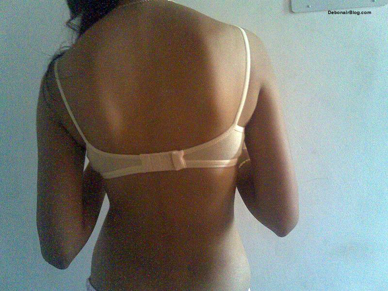 Stripping bra.