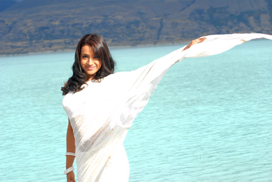 [kuruvi-Stills-25.jpg]