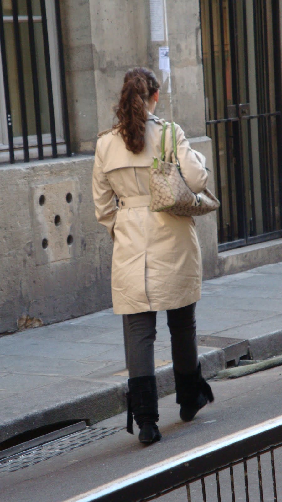 [Paris+-+boots5.JPG]