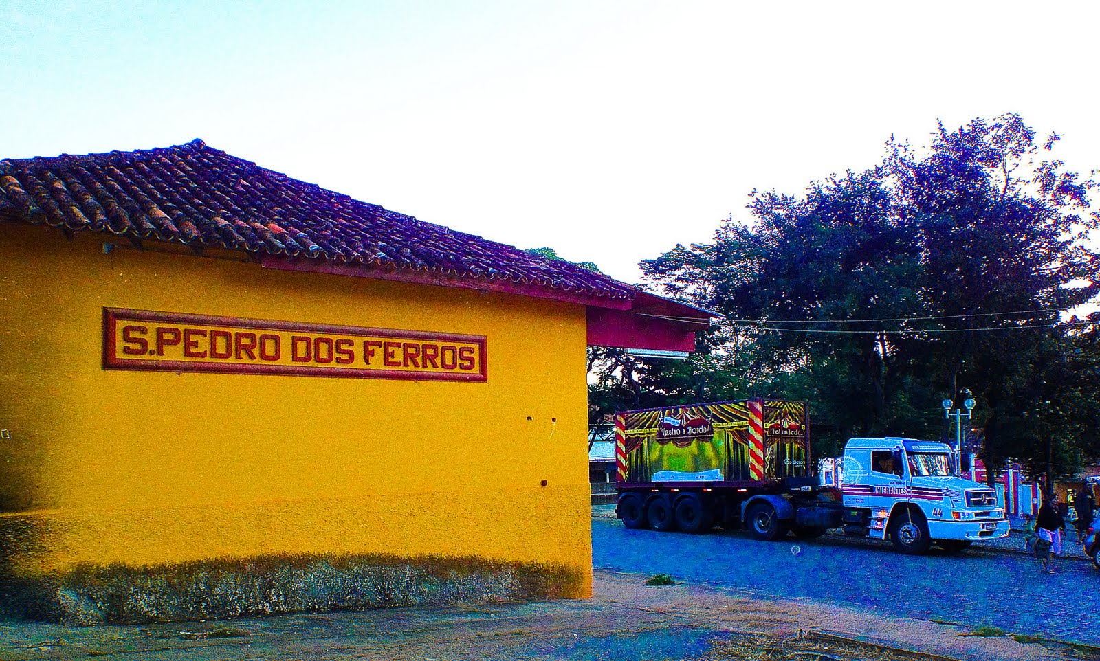 Projeto Teatro a Bordo São Pedro dos Ferros MG Projeto Teatro a Bordo São Pedro dos Ferros MG