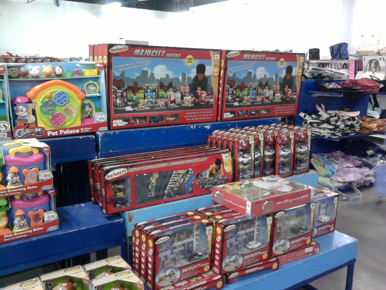 Mabuhay! Catch "The Biggest Toy Outlet Store of the Season"