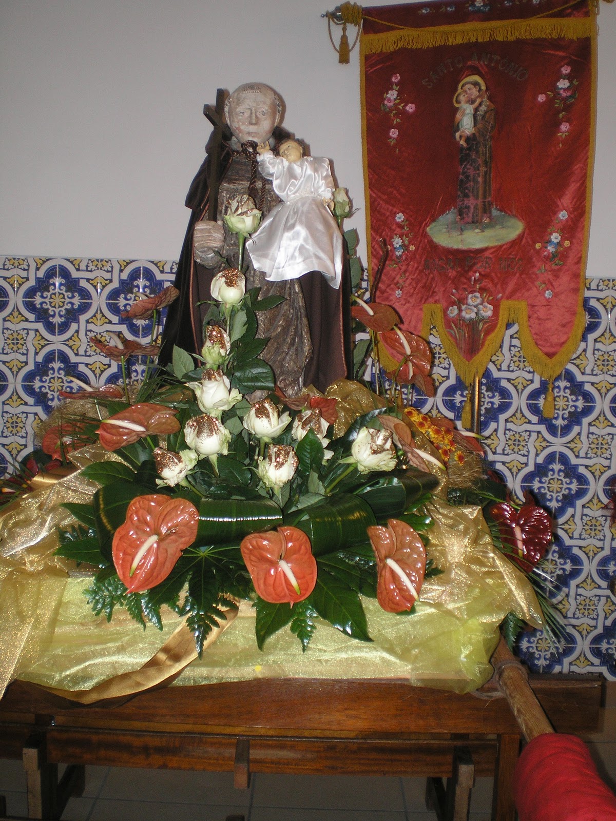 Flores e Glamour Decoração de andor