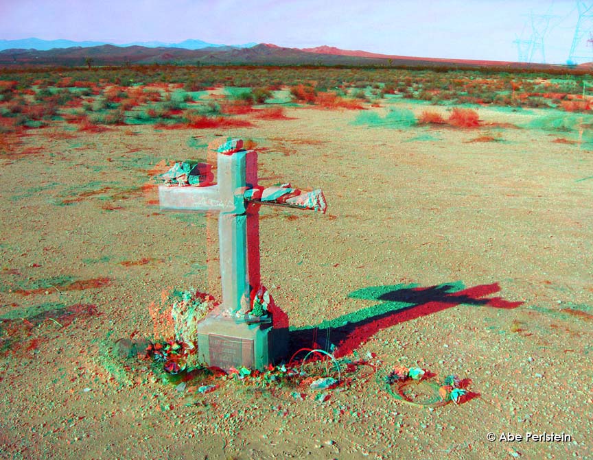 [070102-High-Desert--cross-1-ANA-C-BLOG.jpg]