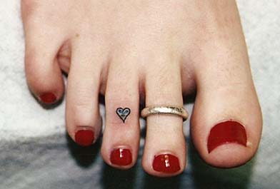 toe tattoo design for girls