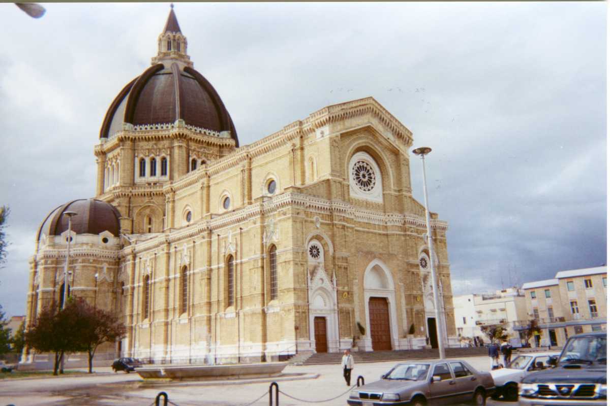 DALLA PUGLIA CON FURORE Cerignola (FG) Duomo DALLA PUGLIA CON FURORE Cerignola (FG) Duomo