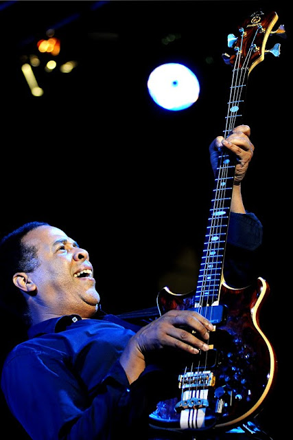 Stanley Clarke (Plaza de la Trinidad, Donostia 23-7-2010)