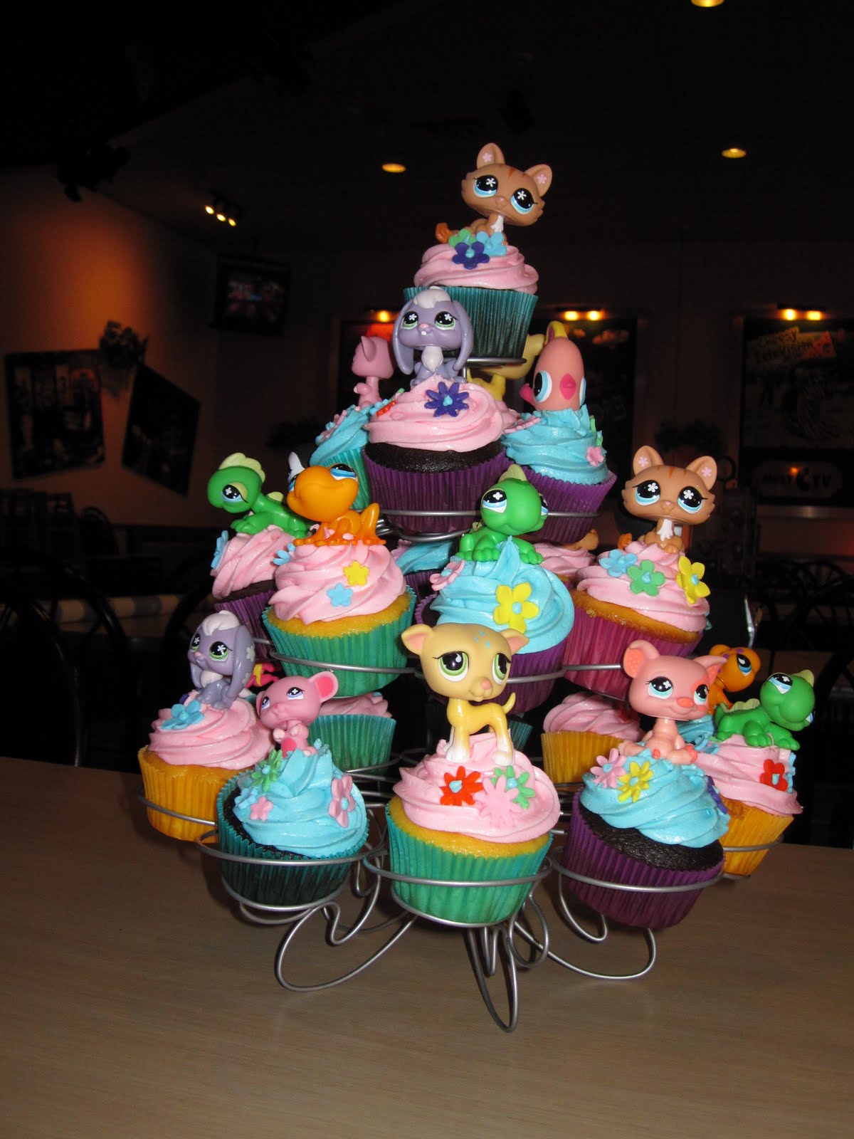 sweet-spot-blog-littlest-pet-shop-party