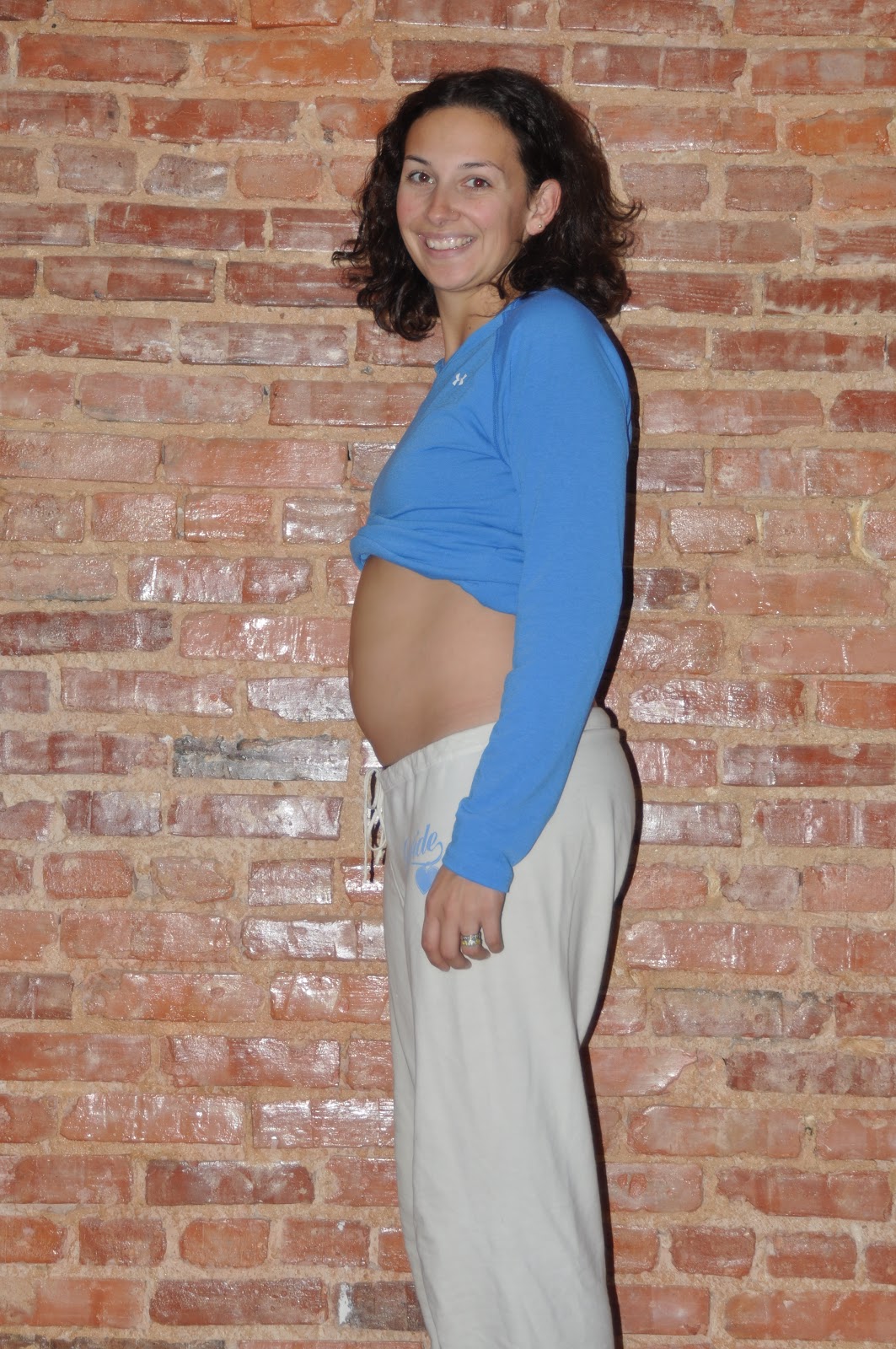 renee-s-pregnancy-starting-14th-week-wow