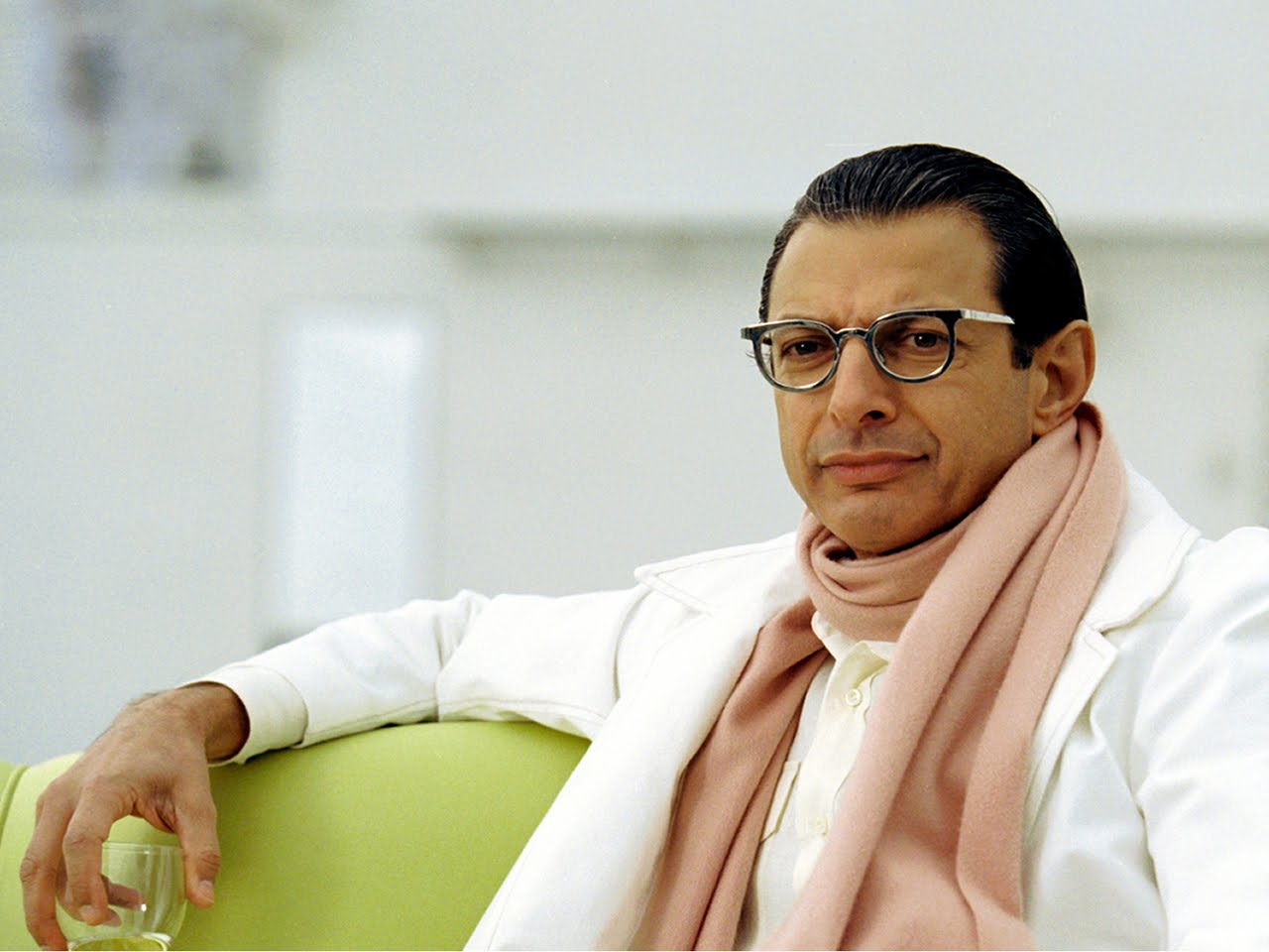 http://3.bp.blogspot.com/_9jk8sA8xxkw/TPk92hd5_3I/AAAAAAAAATY/zDTAGg9pPtw/s1600/Jeff-Goldblum-jeff-goldblum-13452924-1280-960.jpg