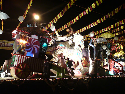 Bacolod Philippines: Bacolod Masskara Festival at Night: Electric ...