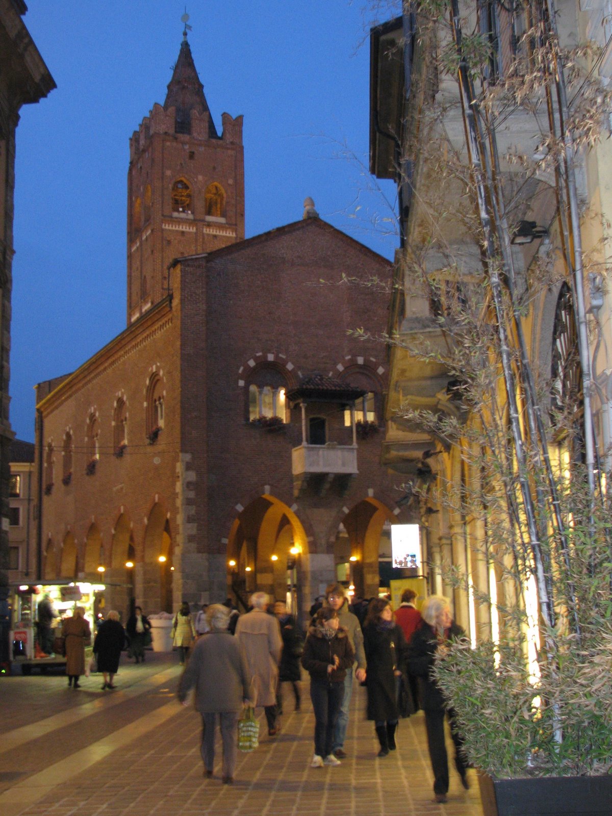 [IMG_0005.JPG]