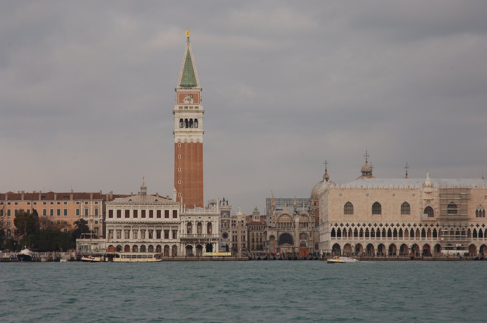 [DSC_0012.JPG]