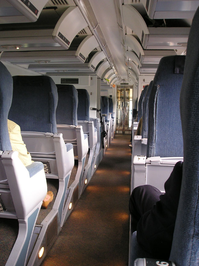 [train+carriage.jpg]