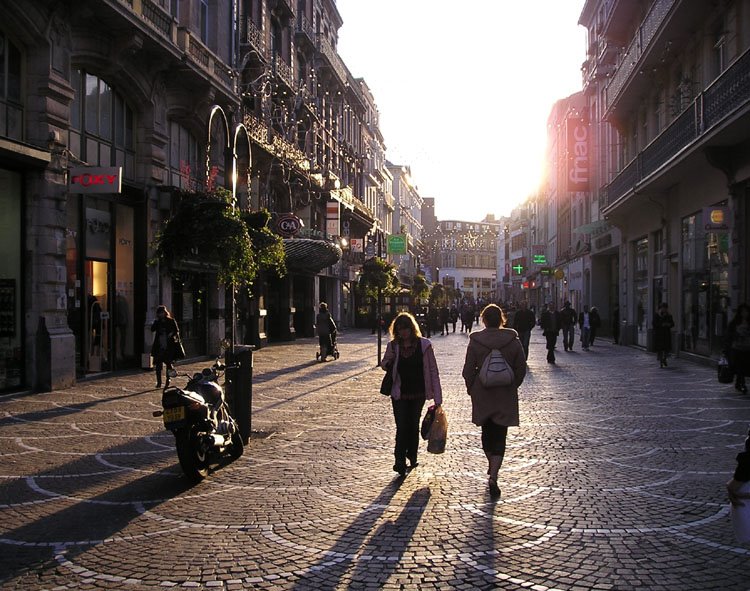 [street+evening+light.jpg]