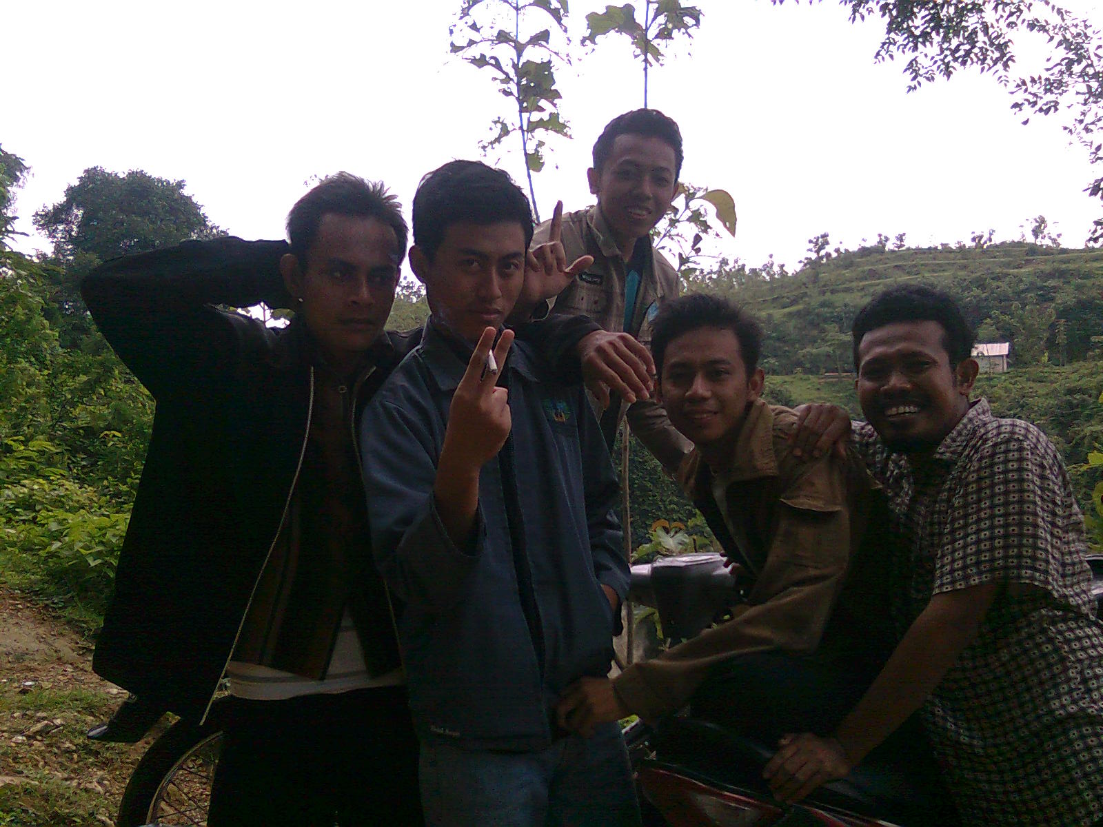 SECANGKIR KOPI-SEPIRING UBI: Maret 2010