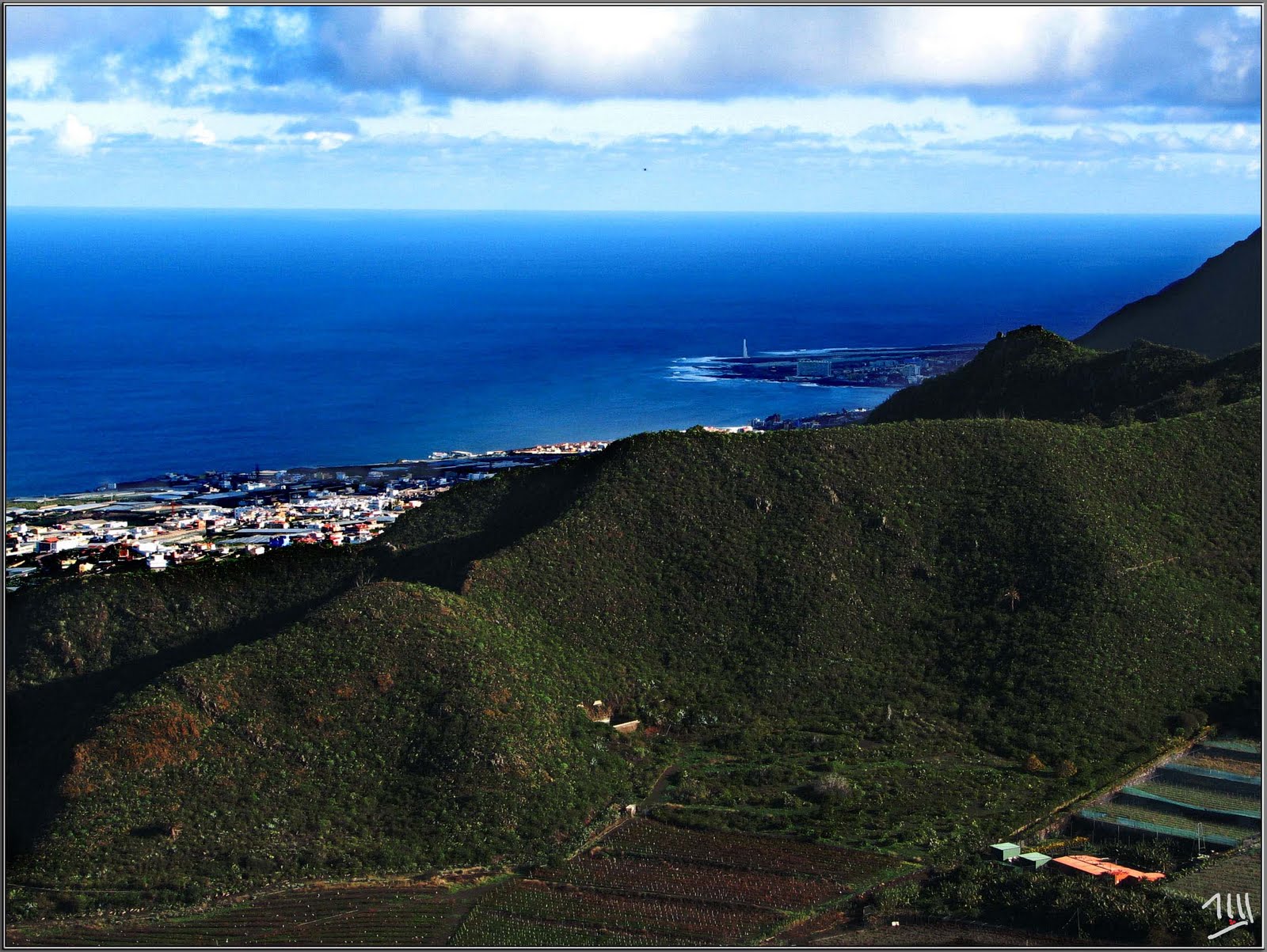 [Post+233-LMA058-080110-C4372-Desafio+2-Paisaje-Punta+Hidalgo-Tenerife.jpg]