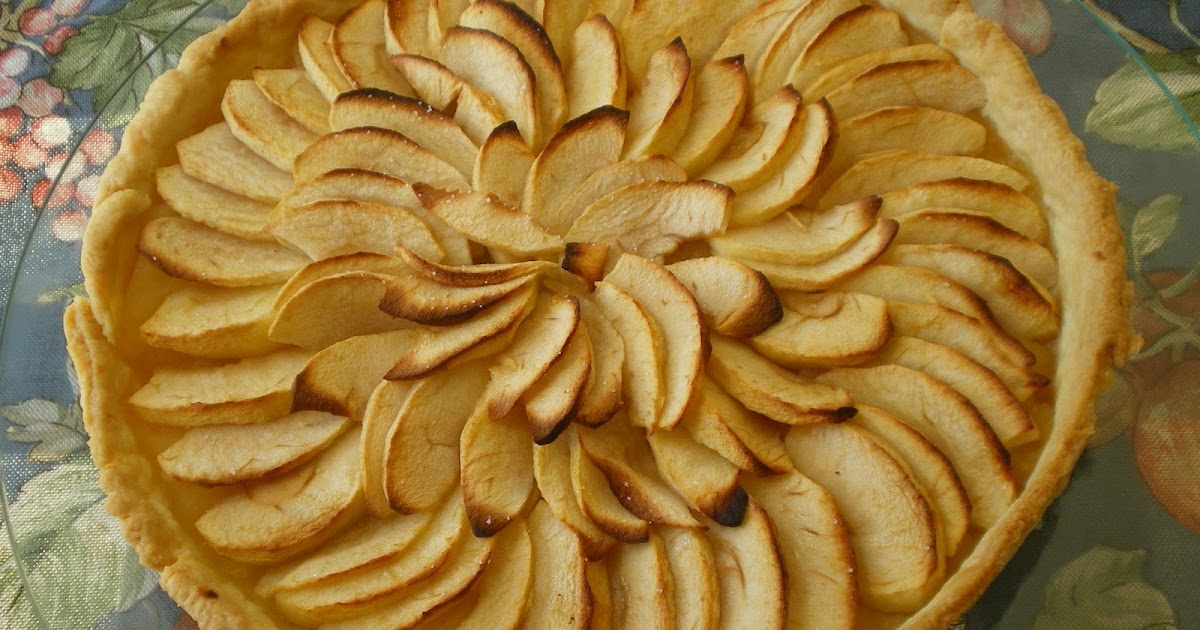 Shelly's Kitchen: Tarte aux Pommes - French Apple Pie