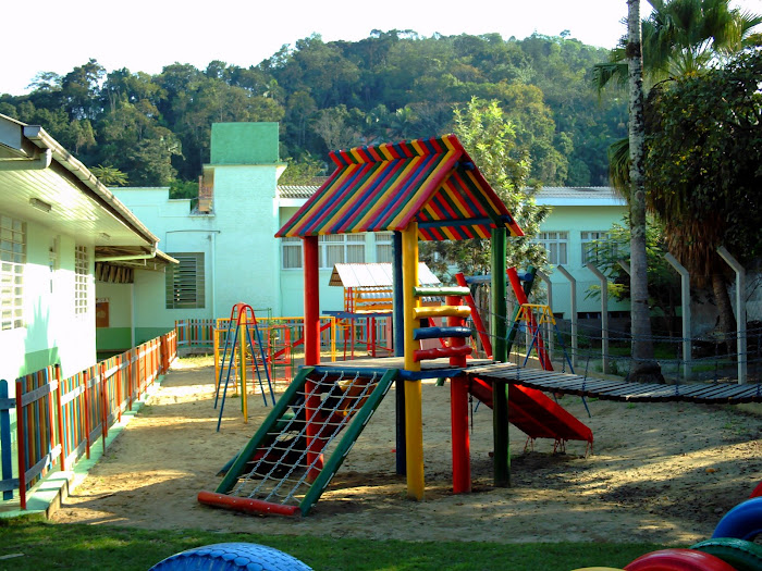 playground de tronco 2 aguas