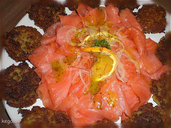 Kk = Kegala kocht: Mini-Rösti mit Räucherlachs und Graved Sauce