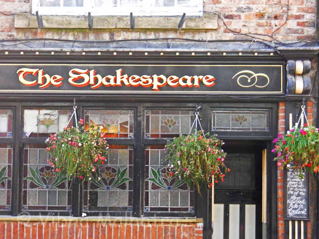 The Shakespeare Tavern - The most haunted pub in England