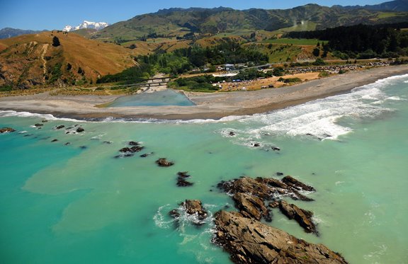 [heli©NicoleBarker.jpg]