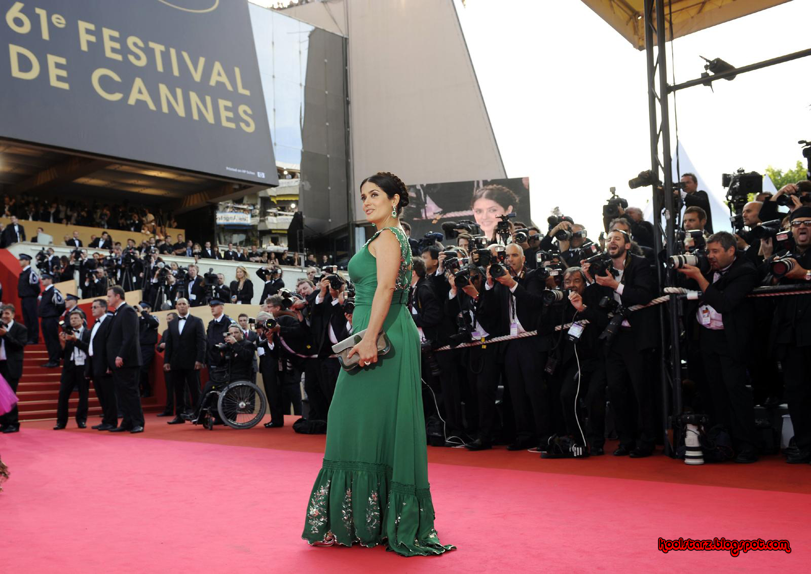 [Salma+Hayek_Cannes+Film+Festival_Koolstarz.blogspot.com+(1).jpg]